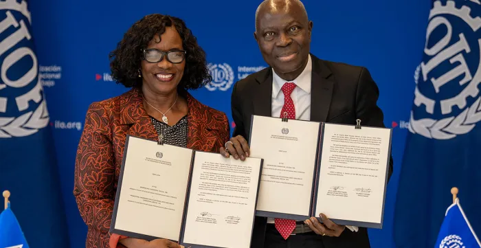 Ms Virginia Albert-Poyotte, the Minister of Labour of Saint Lucia, presents the instruments of ratification of Conventions Nos. 138  and 187 to the ILO Director-General, Gilbert F. Houngbo. 5 June 2025.