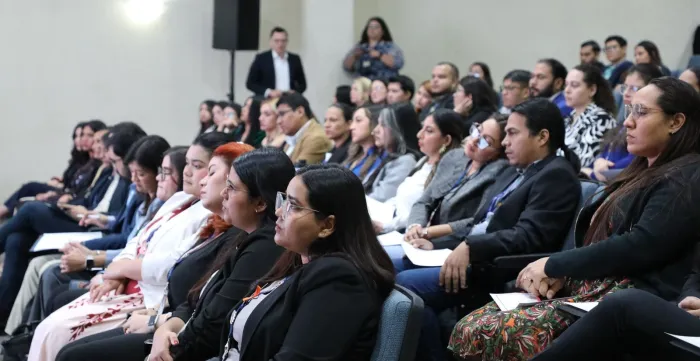 Durante cinco módulos virtuales impartidos por especialistas de la OIT, 60 funcionarias y funcionarios profundizaron en temas clave como datos y conceptos de migración laboral