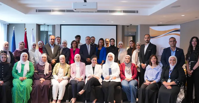 Members of the Federation’s Women’s and Youth Committees, trainers, and ILO and GFJTU officials  pose for a group photo during a training session. Amman, Jordan-1/8/2026