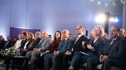 الشركاء الاجتماعيون، وأصحاب المصلحة، وشركاء التعاون التنموي خلال حفل اختتام مشروع استدامة++