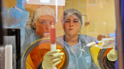 Hospital cytotoxic preparation unit