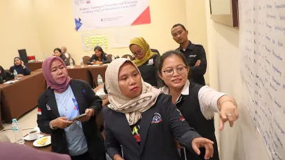 A group work of ILO sexual harassment handling training programme. 