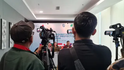 press conference after the event's opening ceremony