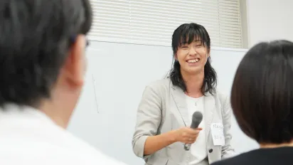 「ビジネスと人権」について中小企業に助言する社会保険労務士。「マスタートレーナー」研修で＝2024年1月16日、東京