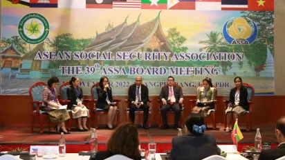Panellists sitting on the stage. 