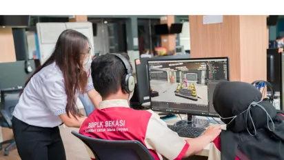 Students at Job Training Center (BBPVP) participating on motion graphic course.