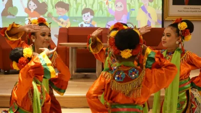 Children dancing