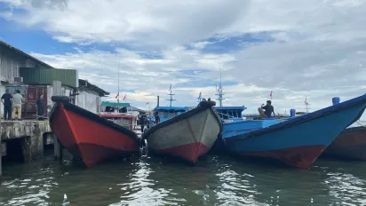 Three boats at the port
