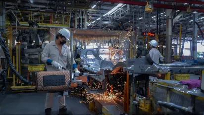 Automative manufacture workers in Thailand