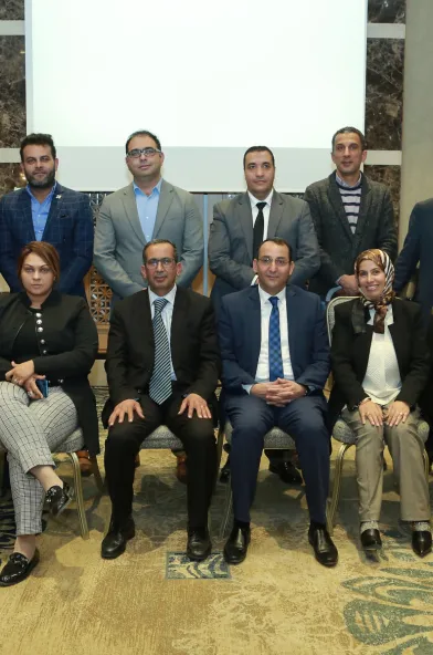 Photo de groupe des participants au groupe de travail politique