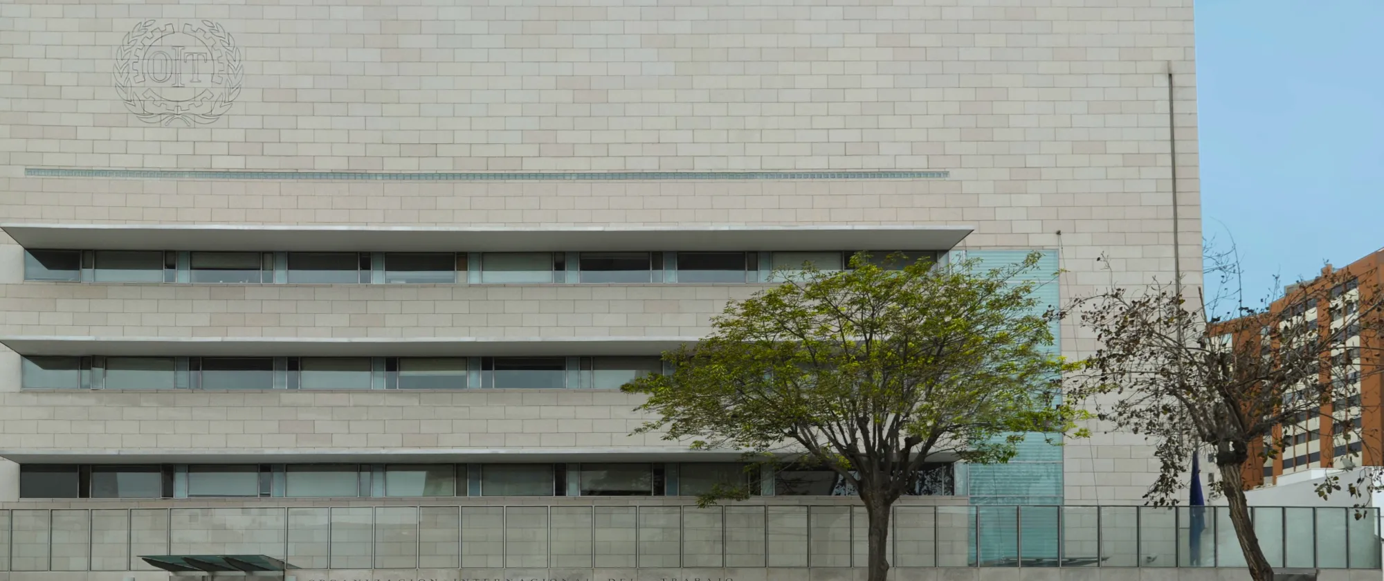 Fachada Oficina Andina