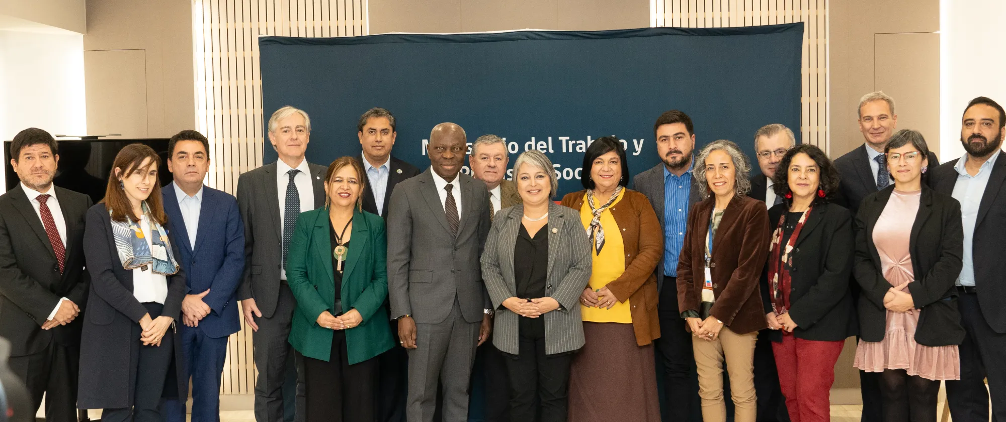Director General de OIT junto a Ministra del Trabajo Jeannette Jara, de Chile