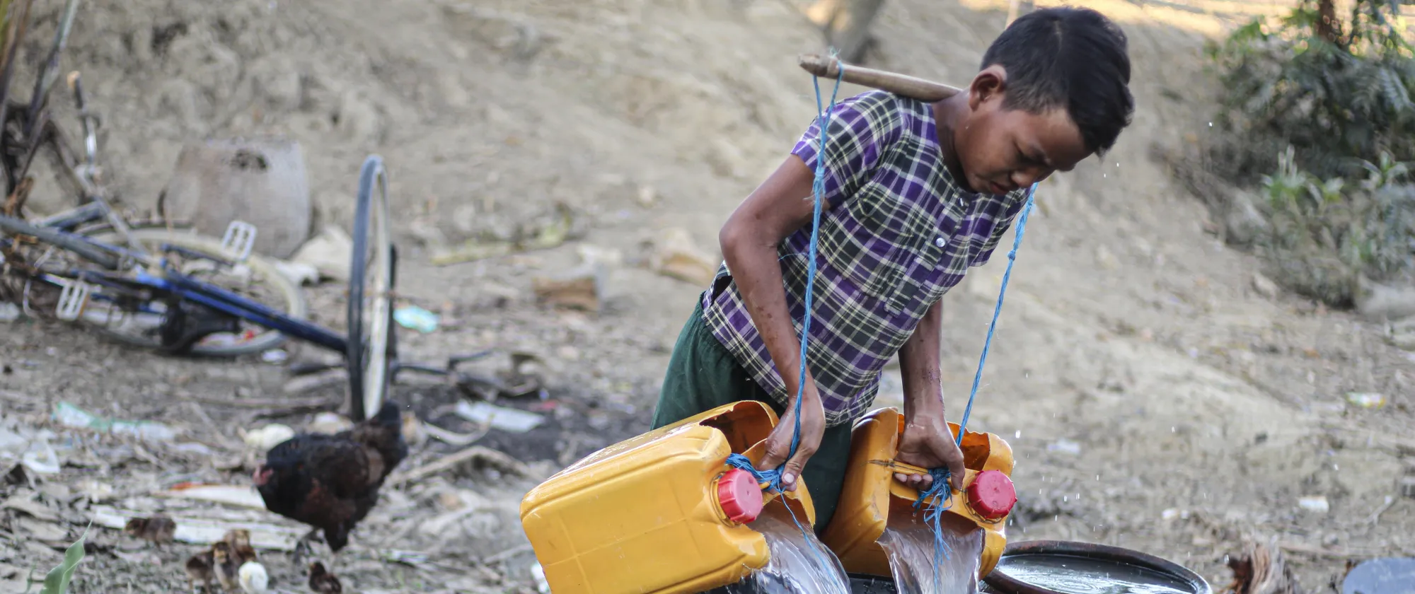A boy with many jobs, photo story, 2018, Pathein (Myanmar)
