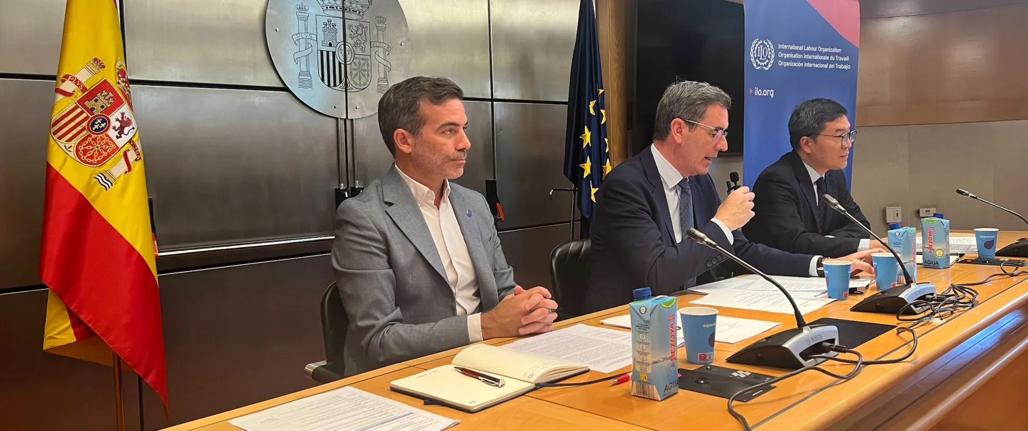Reunión OIT y delegación de China sobre trabajo en plataformas digitales