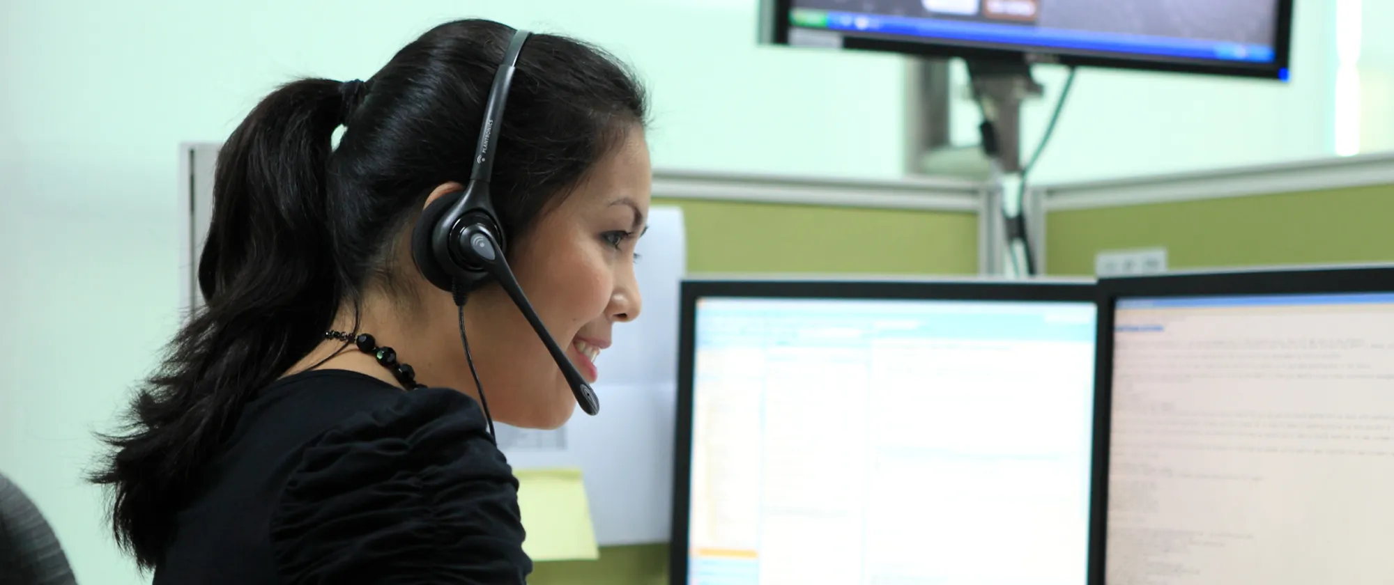 female worker in BPO