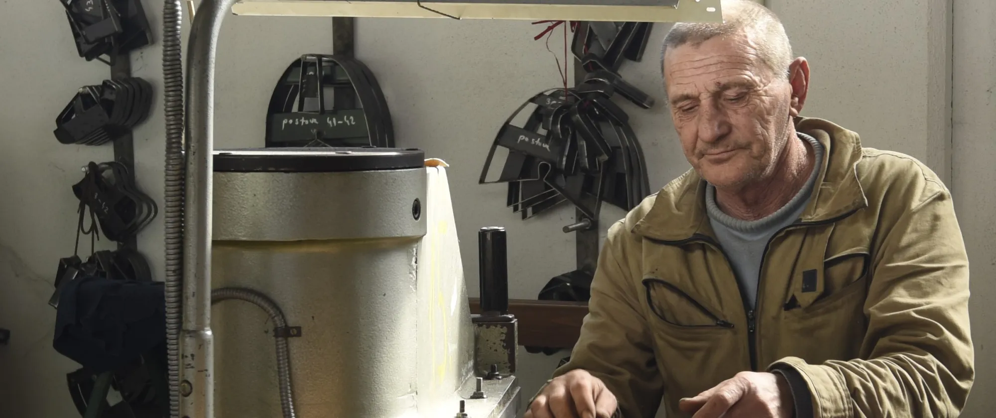 An older worker, beneficiary of the Local Employment Partnership in Prnjavor, Bosnia and Herzegovina in 2019. 