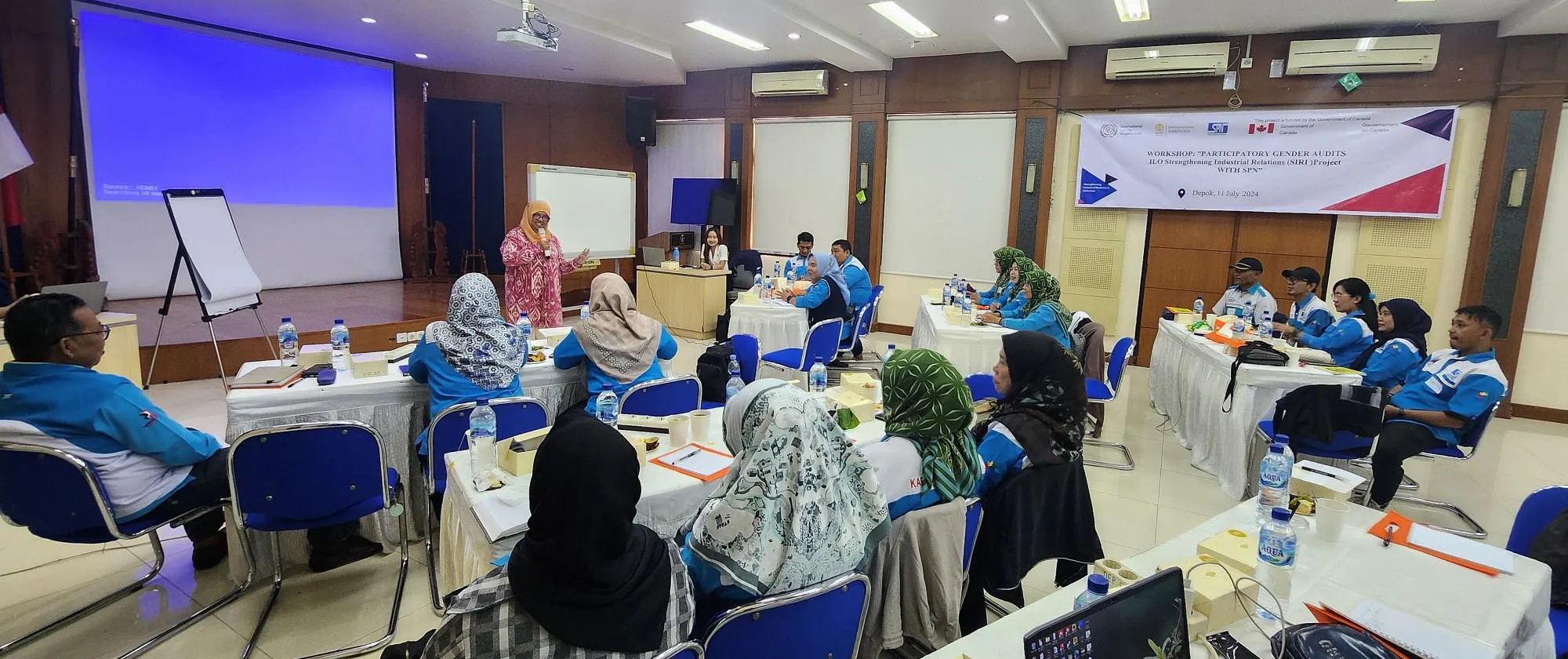 Leaders of the Indonesian National Trade Union (SPN) participate at the Participatory Gender Audit (PGA) workshop held in Depok, West Java, on 11 July.
