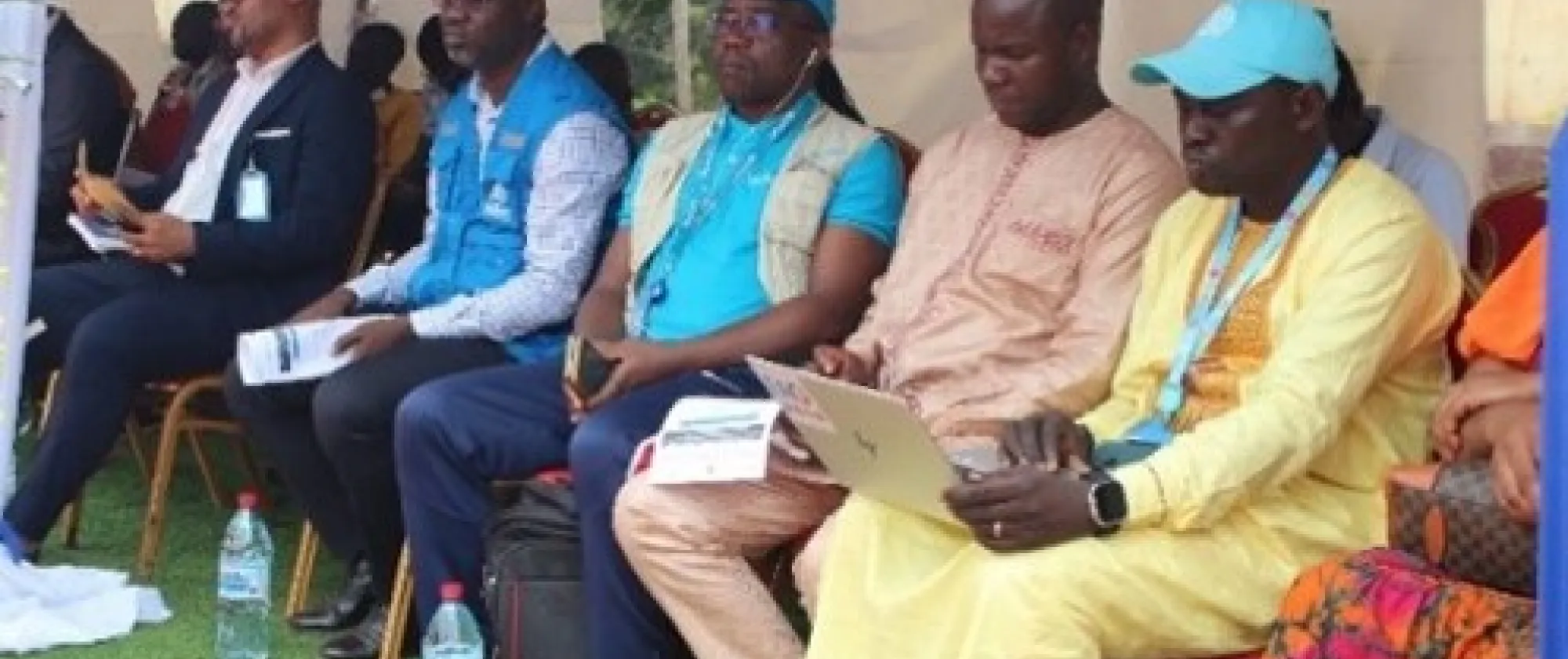 Officiels-ceremonie-remise-cheques