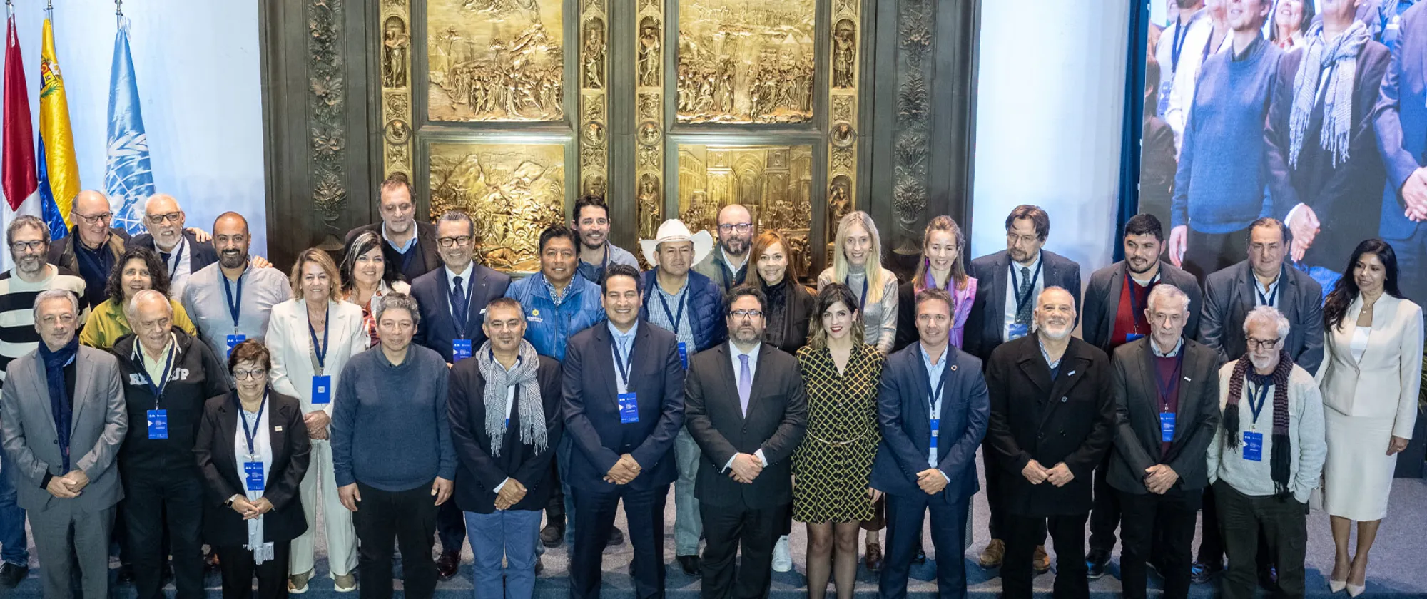 Group photo of Forum participants