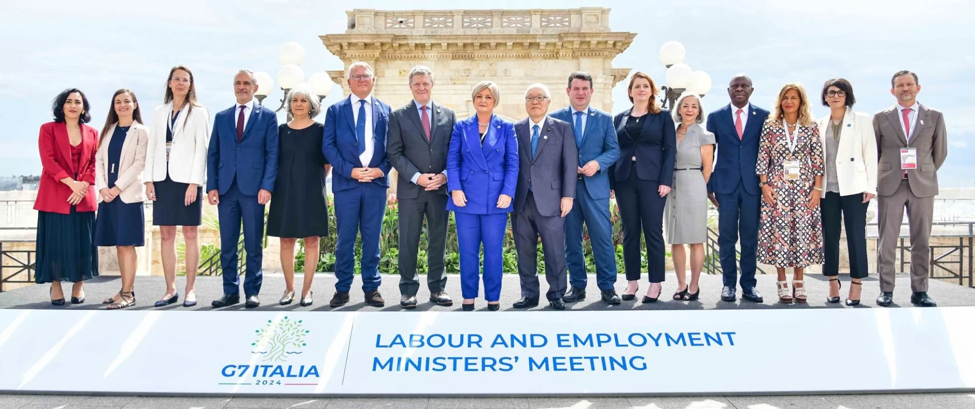 G7 LEMM Family Photo