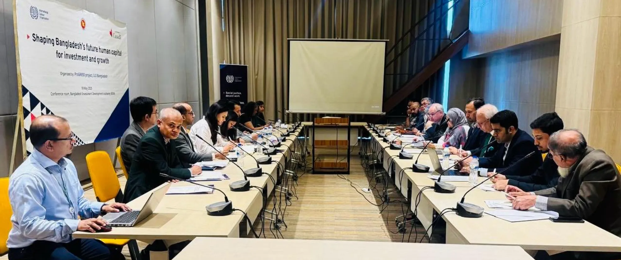 Dialogue with private sector leaders
