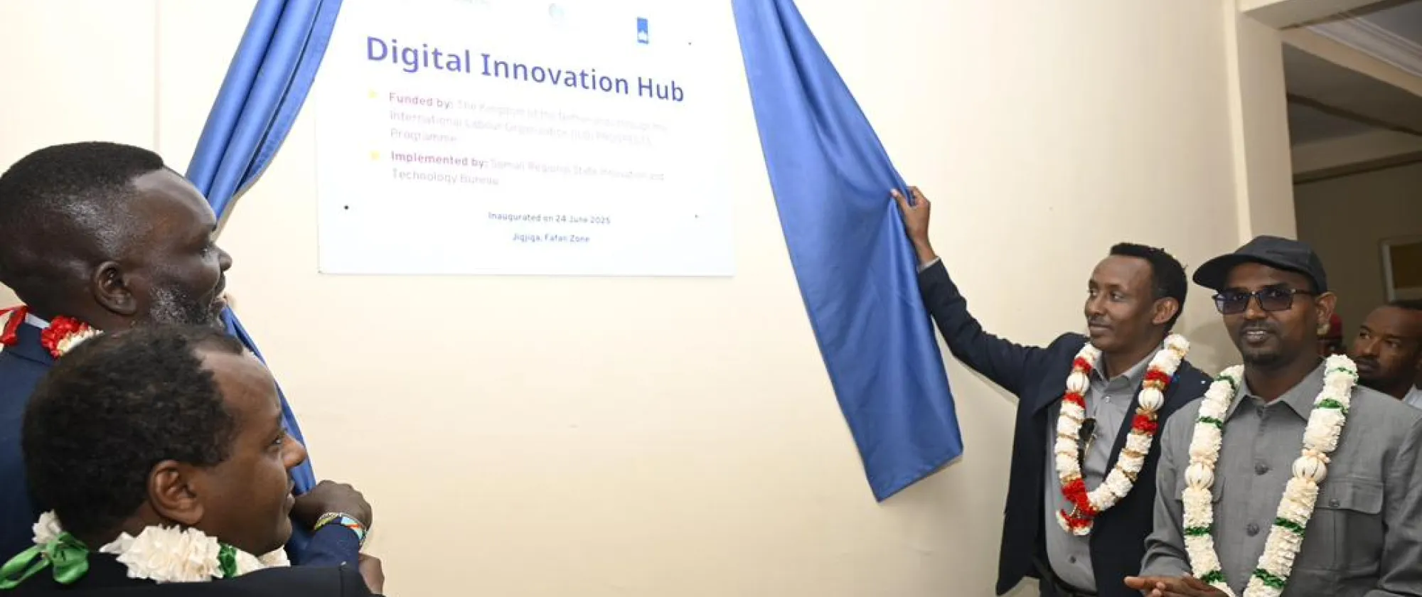 plague being unveiled by guest at the launch of Digital Innovation Hub in Ethiopia