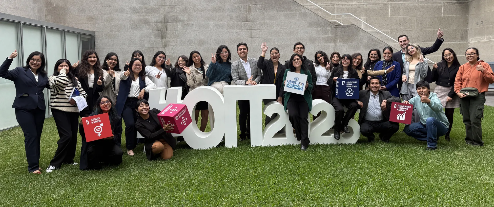 Jóvenes construyendo soluciones para el empleo juvenil en América Latina y el Caribe.