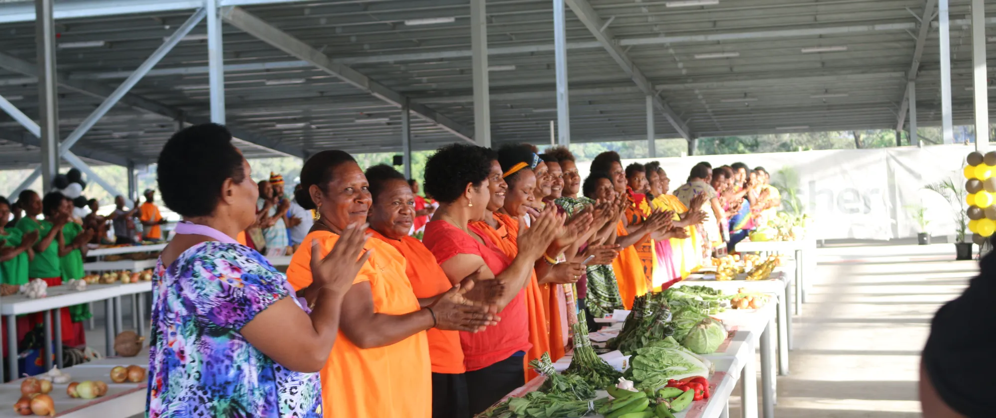 PNG market vendors 