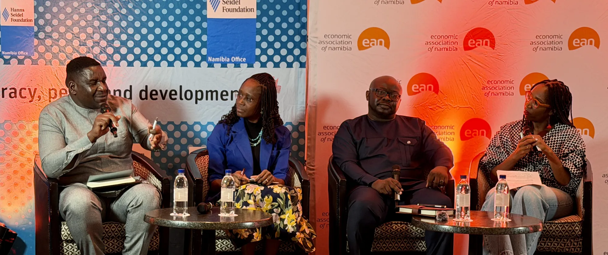 Panel discussion of 'jobless growth'