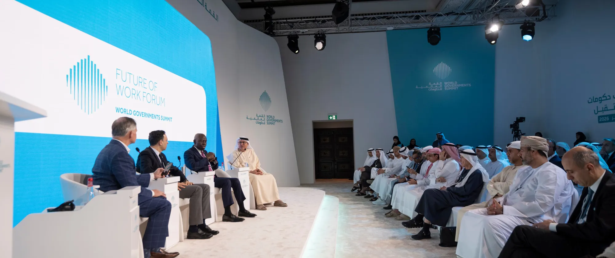 مدير عام منظمة العمل الدولية جيلبرت ف. هونغبو خلال مشاركته في القمة العالمية للحكومات في دبي 