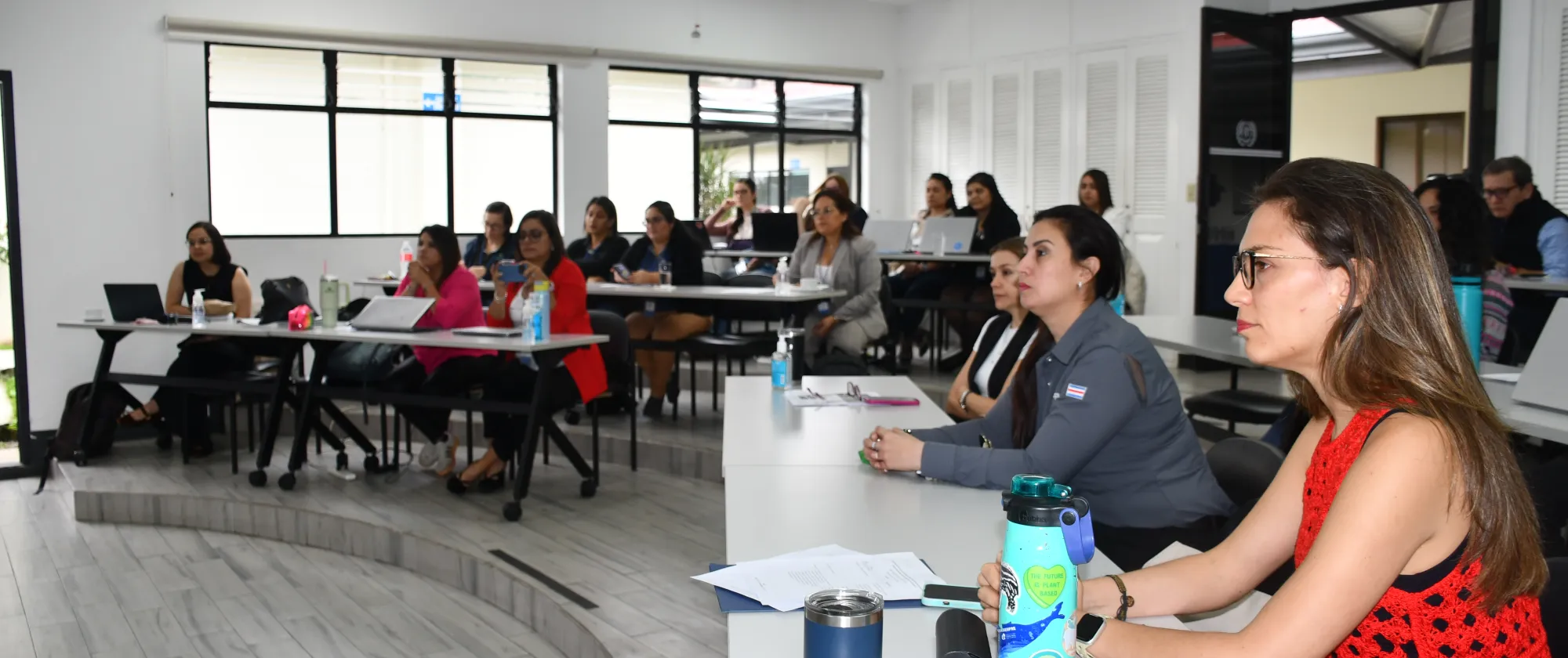 Taller Caja de Herramientassobre Contratación Equitativa, orientada especialmente a los procesos de reclutamiento, selección y contratación de personas trabajadoras.