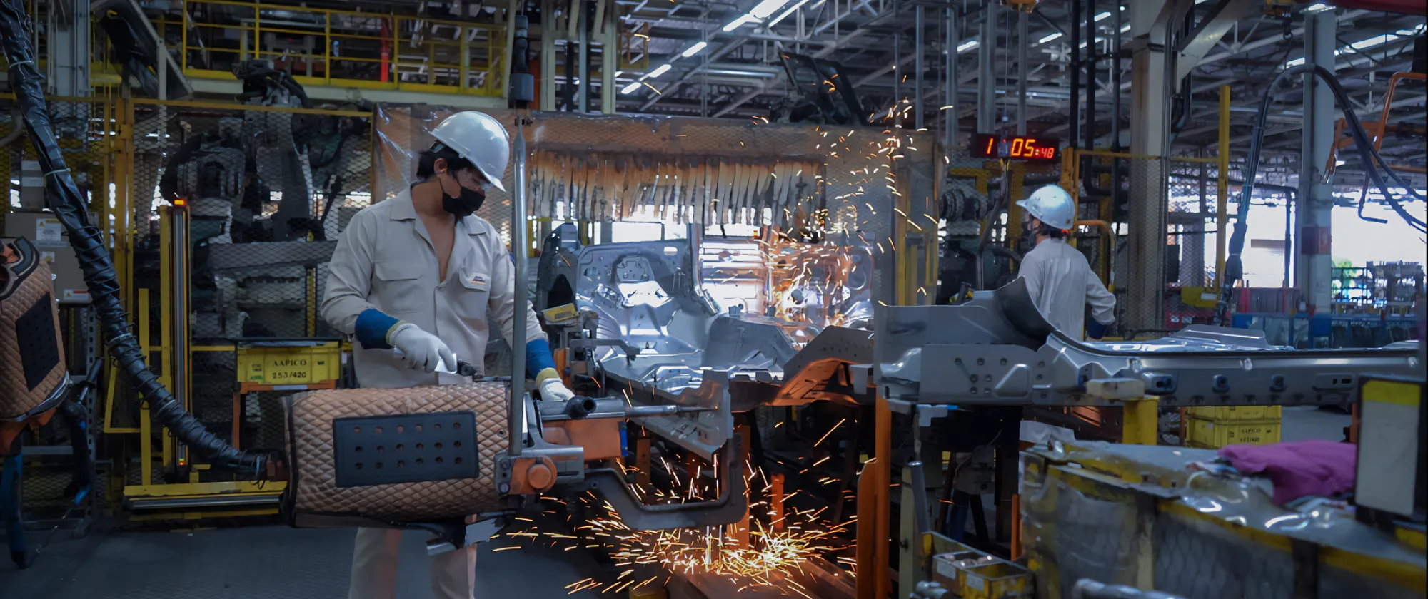Automative manufacture workers in Thailand