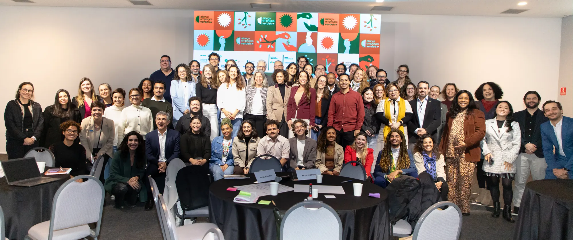 Partcipantes do lançamento da Aliança Empregos Verdes em São Paulo. 
