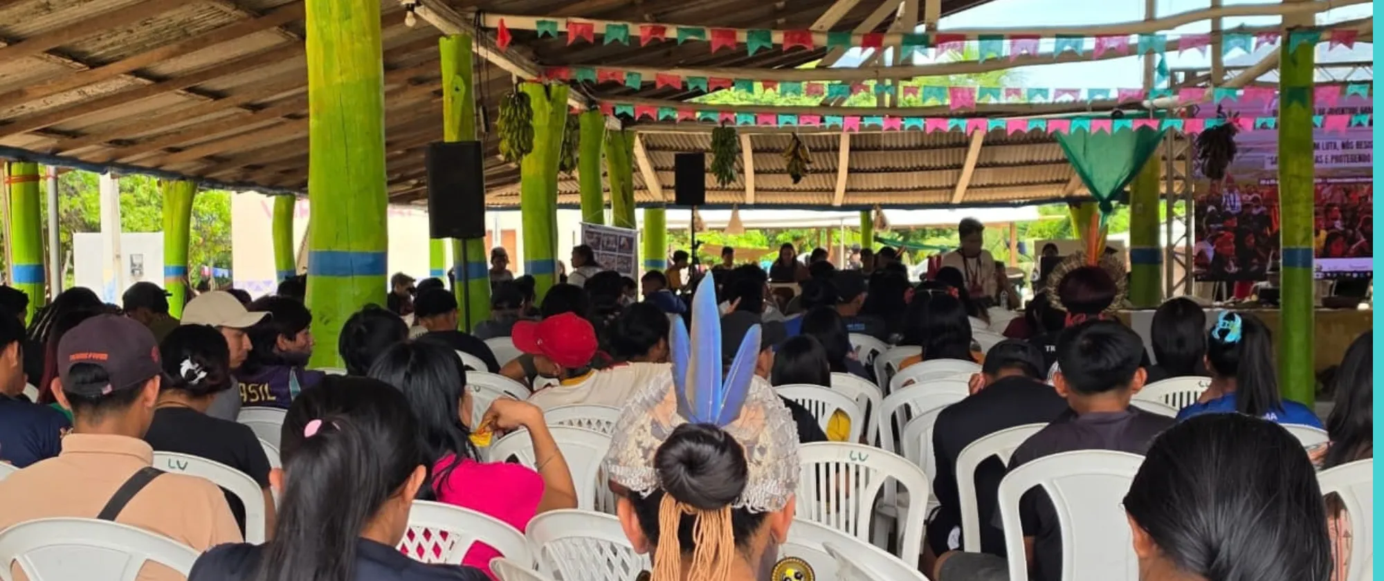 Participantes da XI Assembleia Estadual da Juventude Indígena, realizada em Roraima.