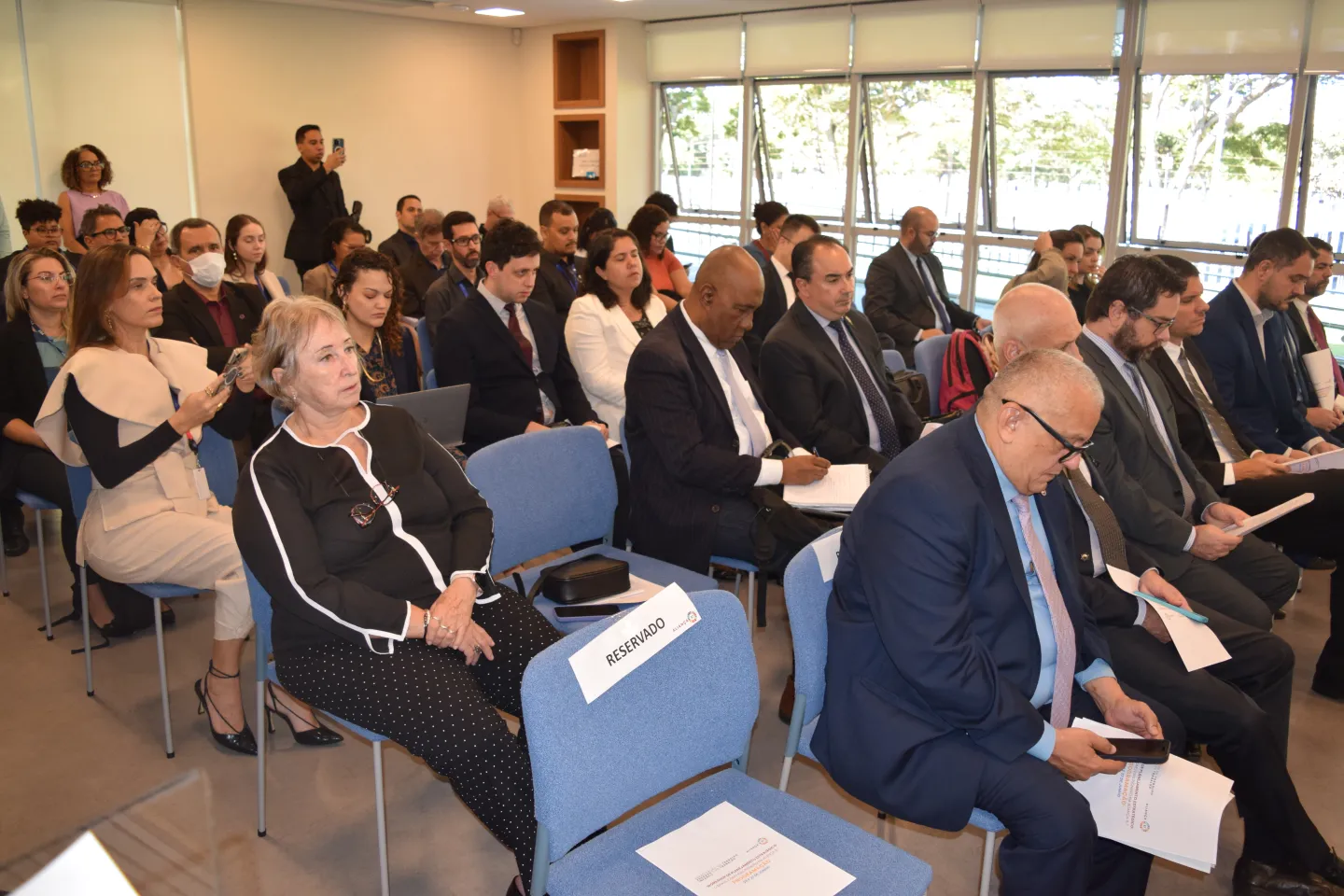 Participantes do “Workshop de planejamento estratégico: O Brasil como país pioneiro na Aliança 8.7”,  realizado em 26 de junho de 2024