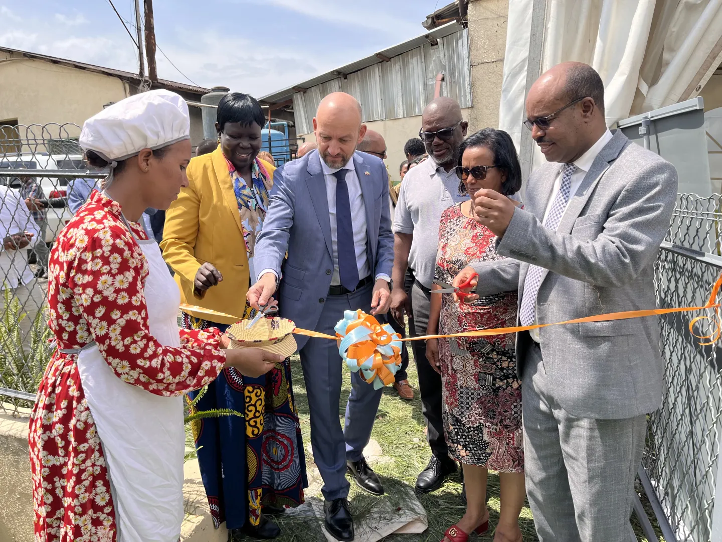 Guests cutting ribbons to inagurate a daycare center in Addis Ababa