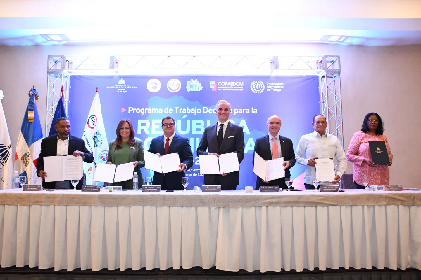 Acto de firma MoU del PTDP República Dominicana