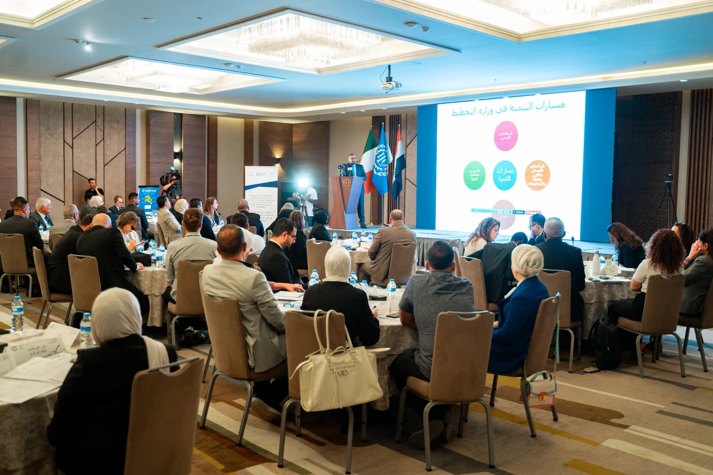 Dr. Ammar Jaafar Mahdi, Director of the Market and Private Sector Department of the Iraqi Ministry of Planning, presents the efforts of the Ministry of Planning to support micro, small and medium enterprises.