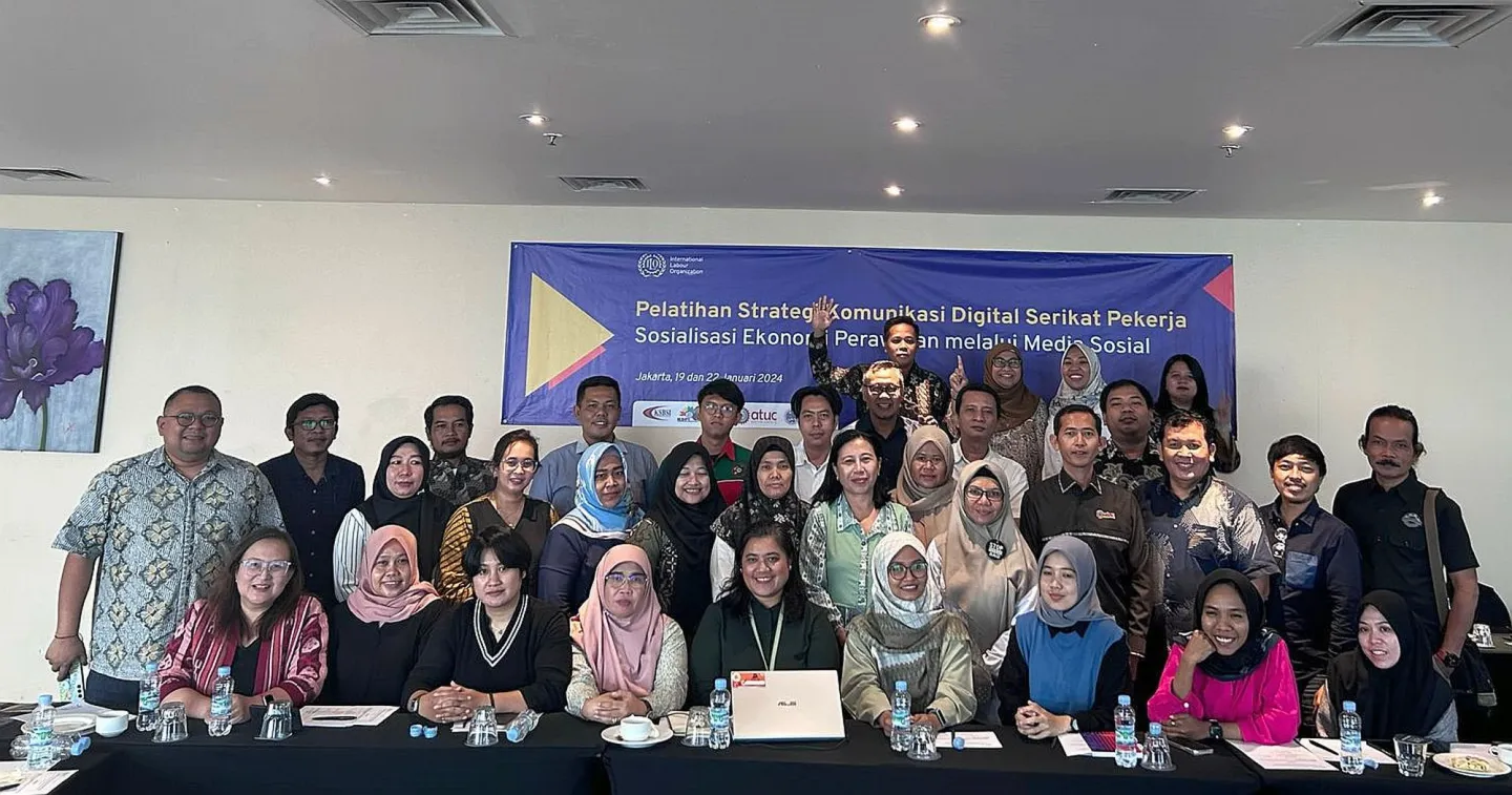 Digital training for Indonesian trade unions on care work.