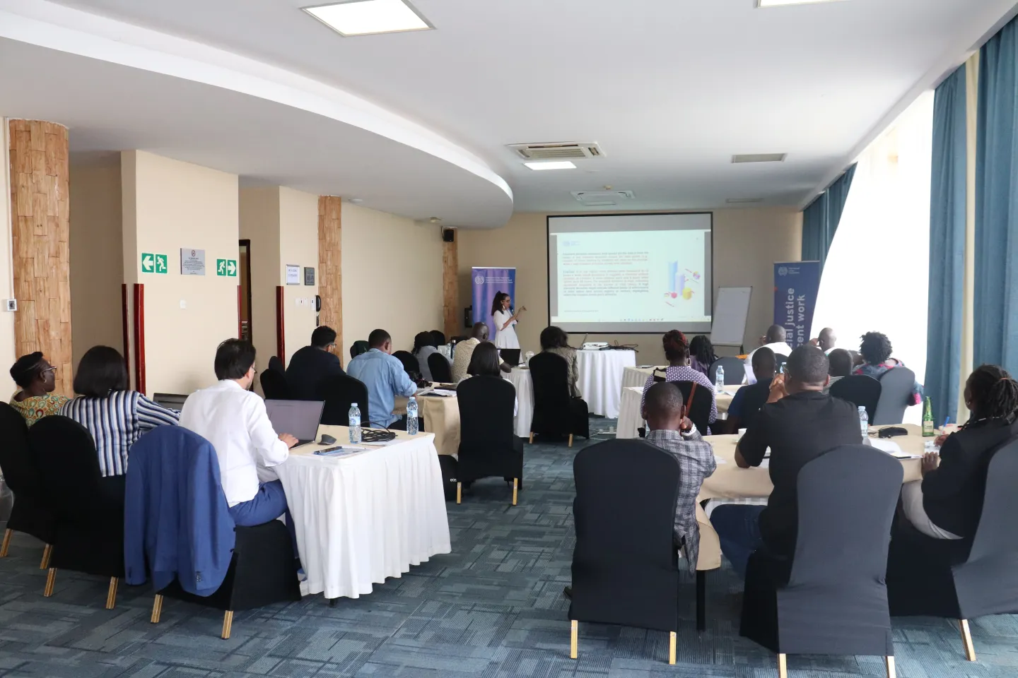 Broad view of a meeting room