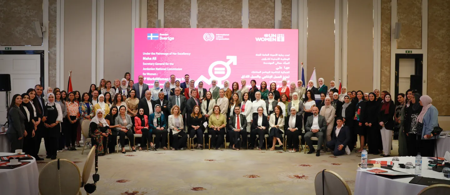 During the tour of the exhibition, speakers visiting the Women and Sports Initiative in Jordan booth