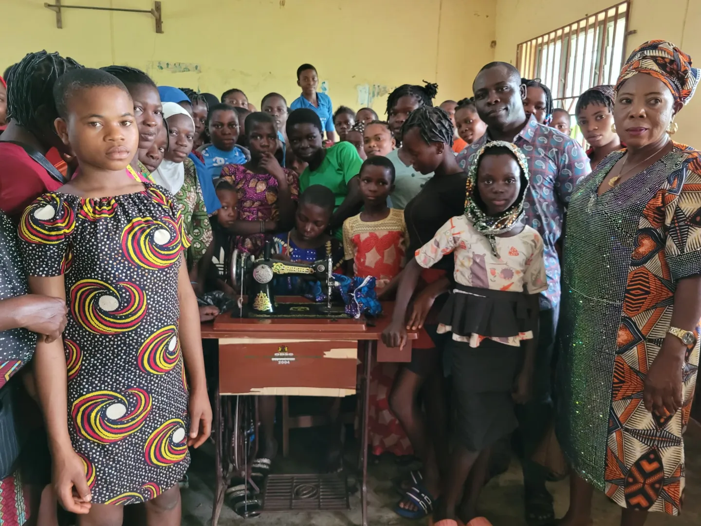 Group photo of students and teachers