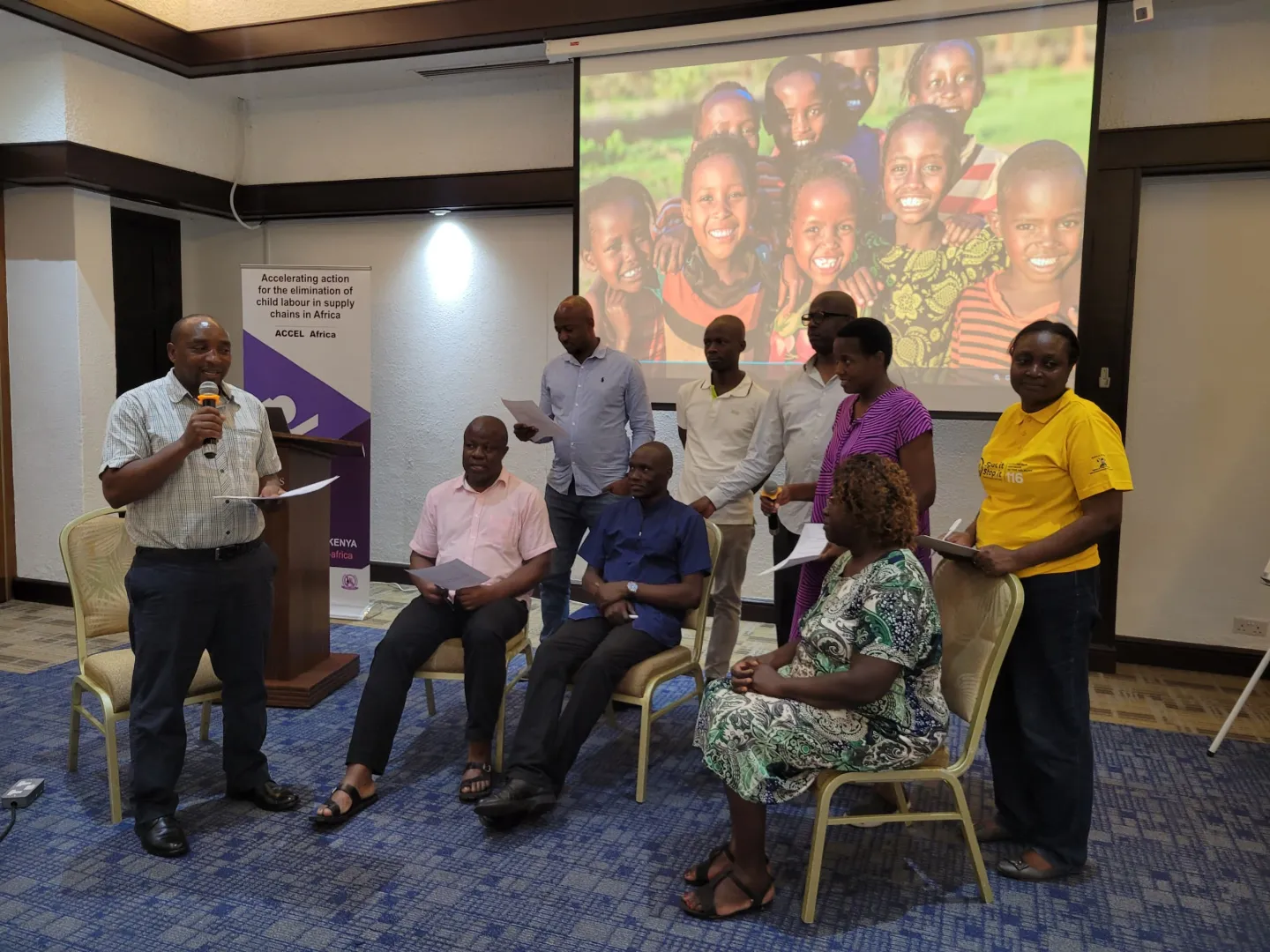 Participants to a training playrole an evaluation
