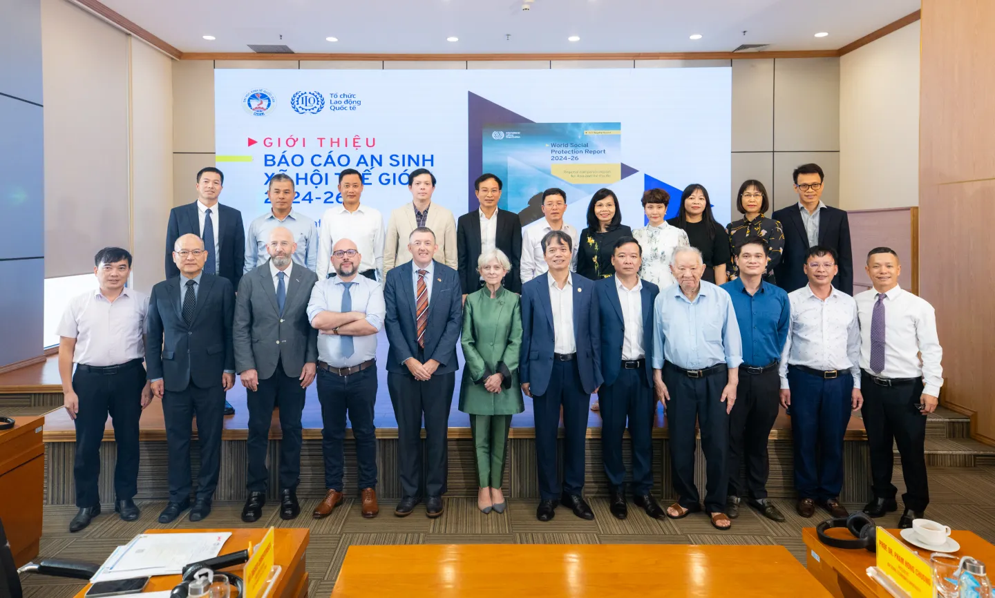 Các đại biểu tại sự kiện giới thiệu "Báo cáo An sinh Xã hội Thế giới 2024-2026" 