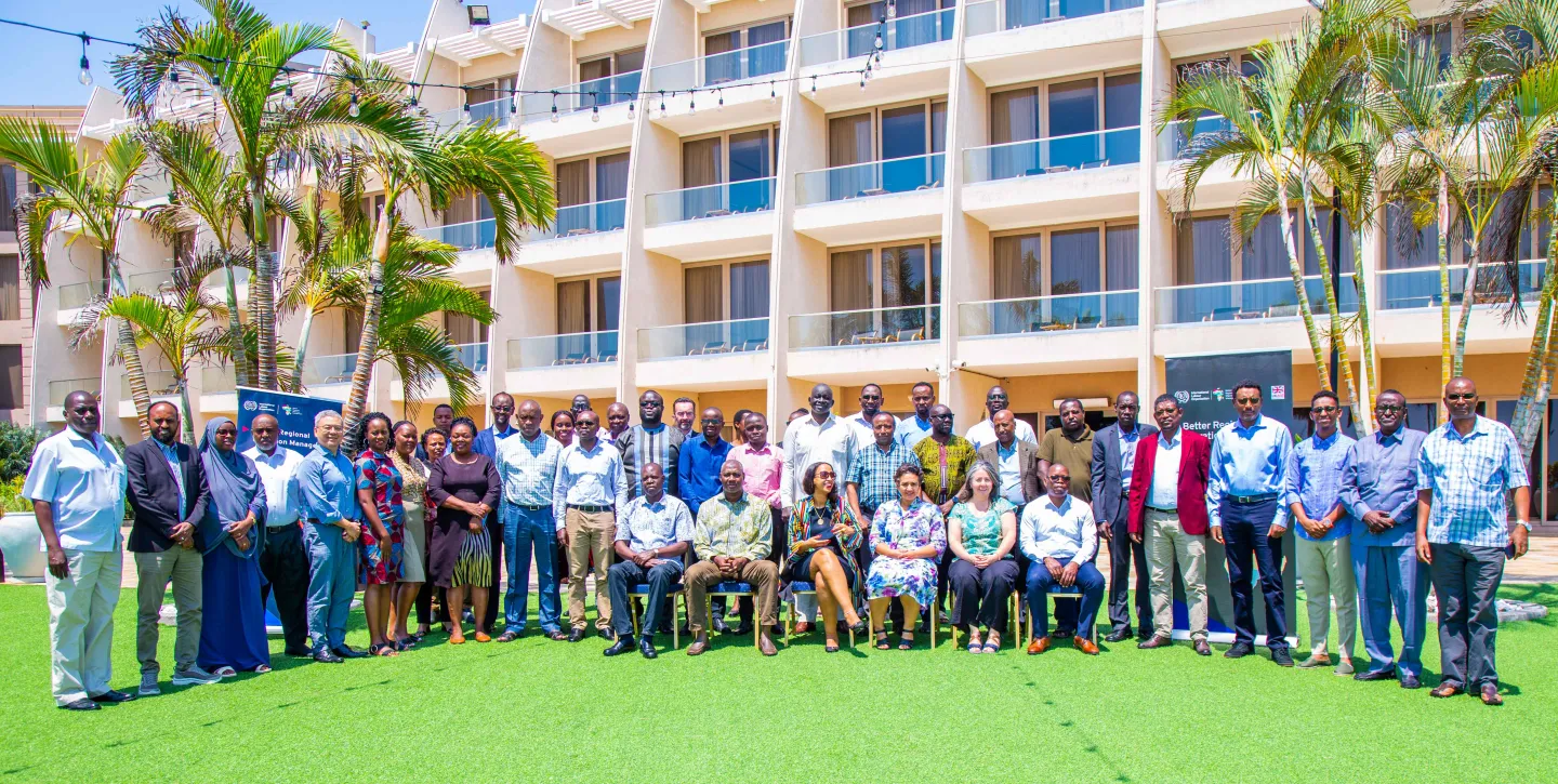 Group photo of the participant / Outdoor 