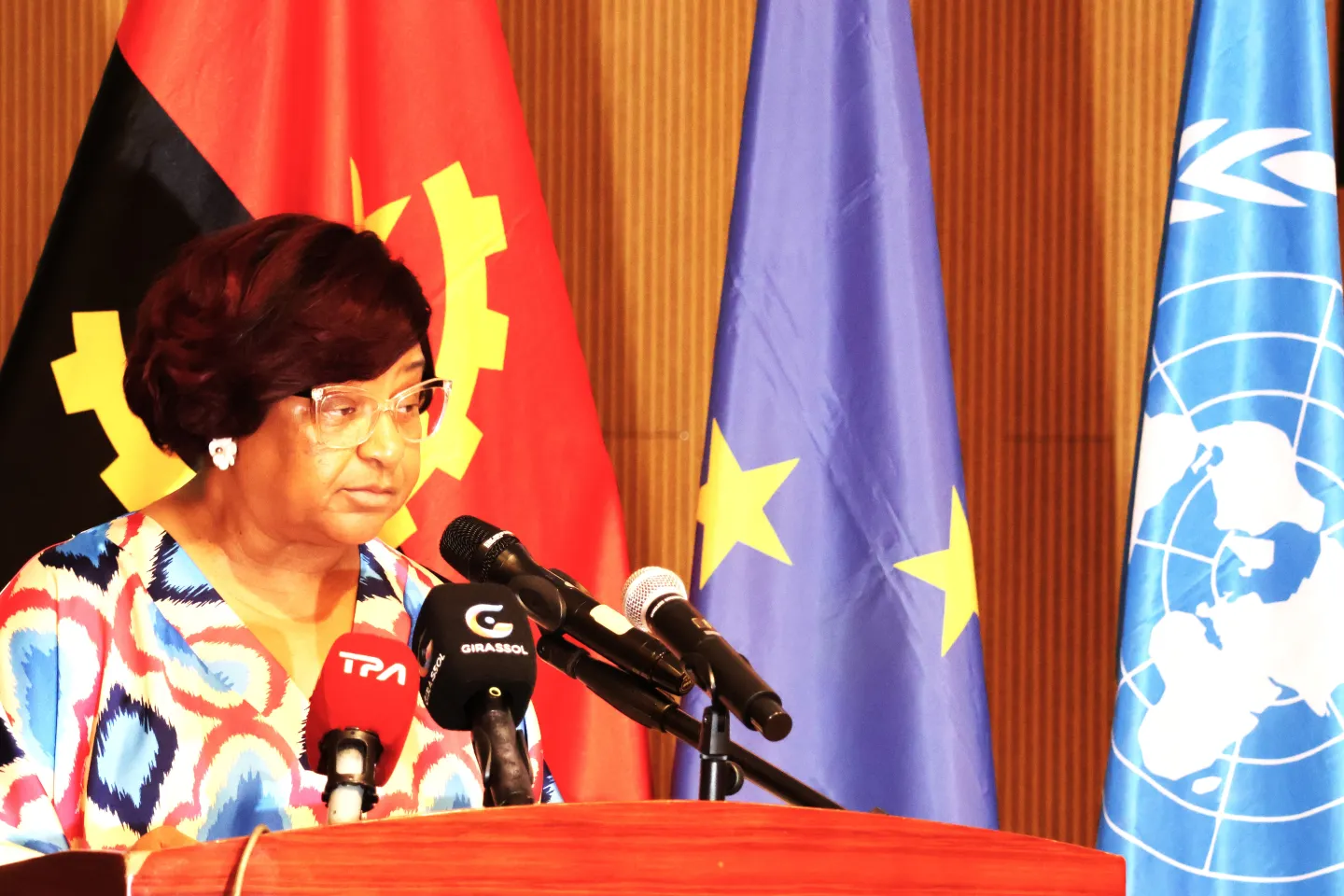 Secretária de Estado Amélia Varela, em representação da Ministra da Administração Pública, Trabalho e Segurança Social