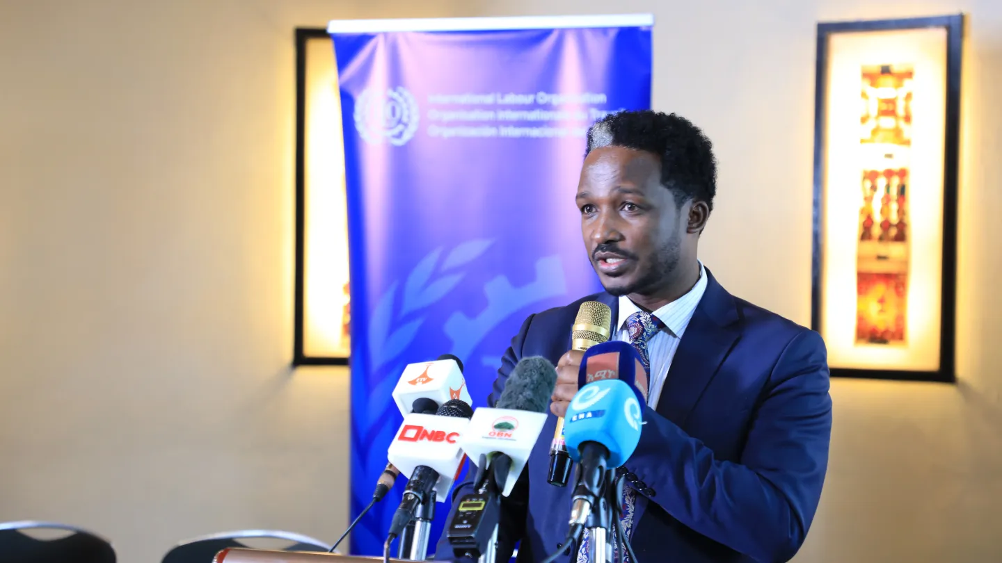 Picture of Yeshurun Alemayehu (PhD), State Minister, MINT, Ethiopia. making an opening remark.  
