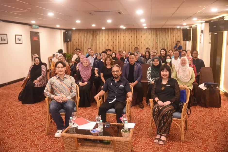 Participants at the launch of training programme in Sabah.