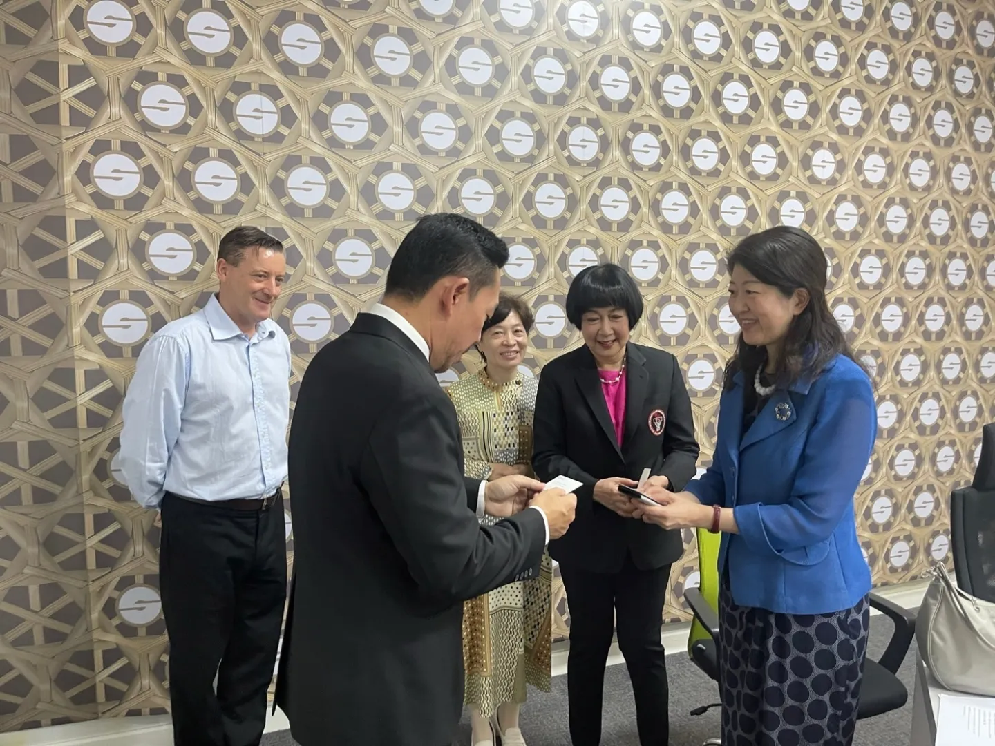  ILO Regional Director Visits Employers' Confederation of Thailand