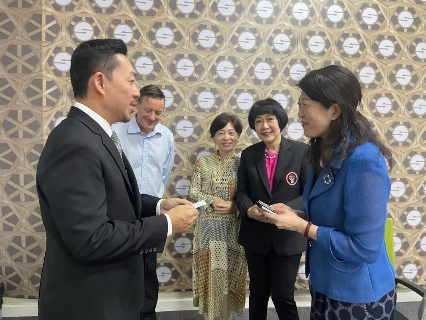  ILO Regional Director Visits Employers' Confederation of Thailand